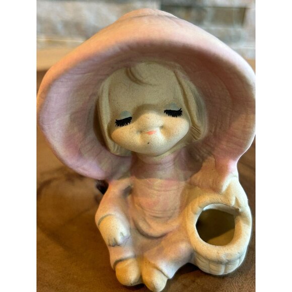 Vintage UCTCI Stoneware Japan Sleeping Girl Figurine With Bonnet & Basket Paste - Picture 1 of 8